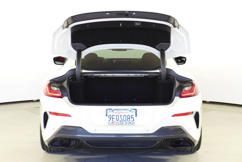 Thumbnail: 2023 BMW 8 Series - 10