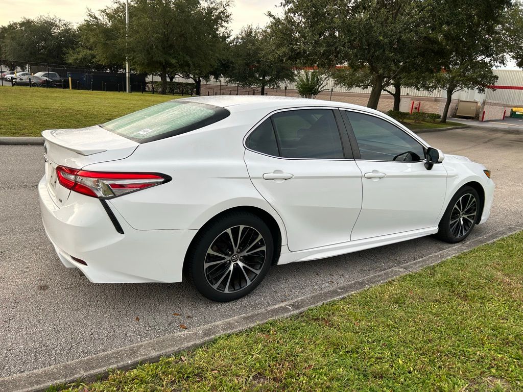 Thumbnail: 2018 Toyota Camry - 5