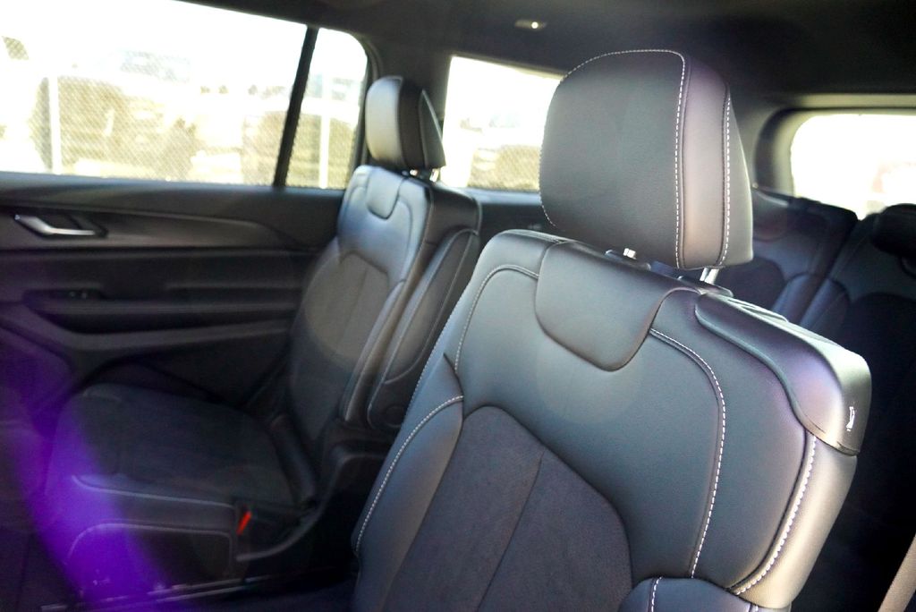 New Car 2025 Jeep Grand Cherokee L  Altitude X For Sale Under $40,000 In Taylor, Texas