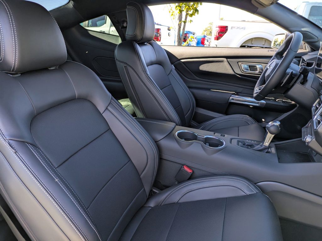 2025 Ford Mustang GT Premium Fastback