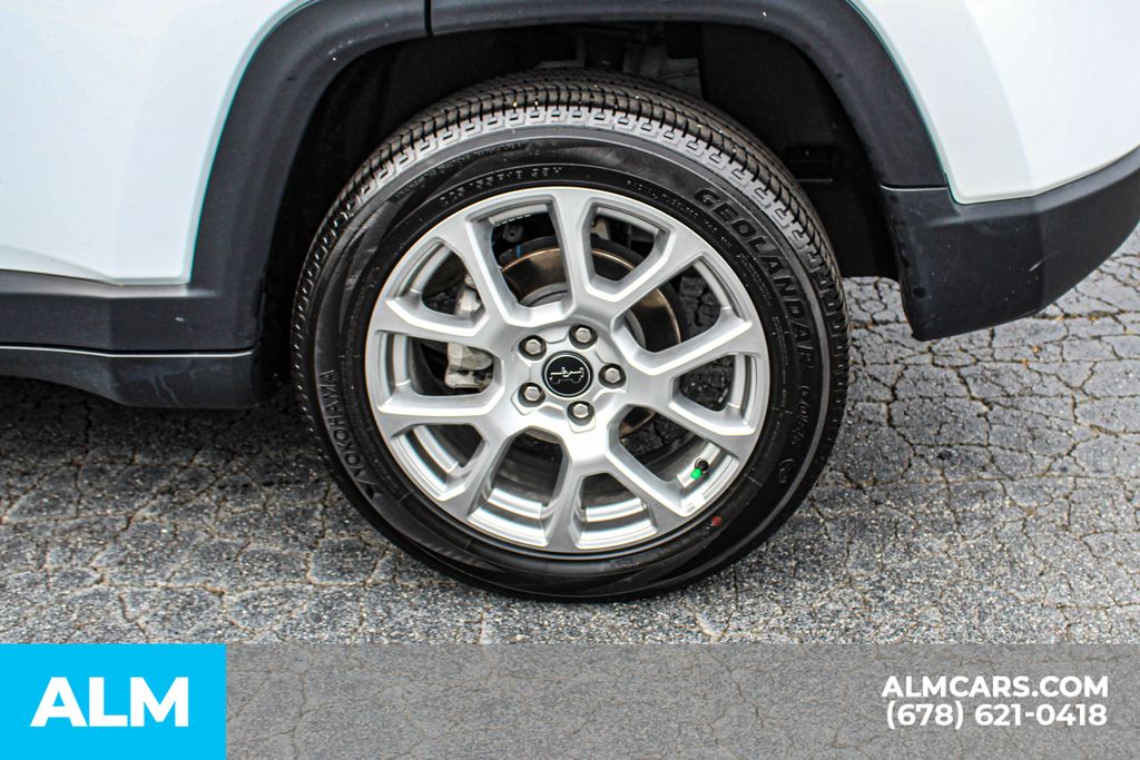Used 2025 White Jeep Limited image 15