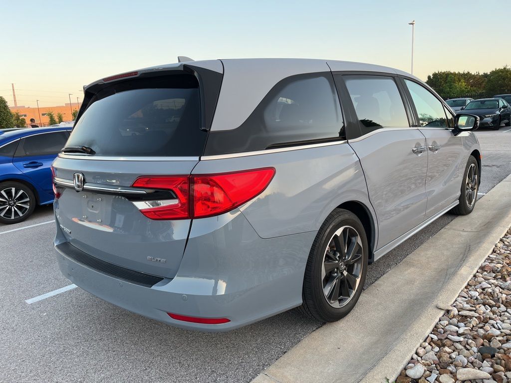 Thumbnail: 2023 Honda Odyssey - 3