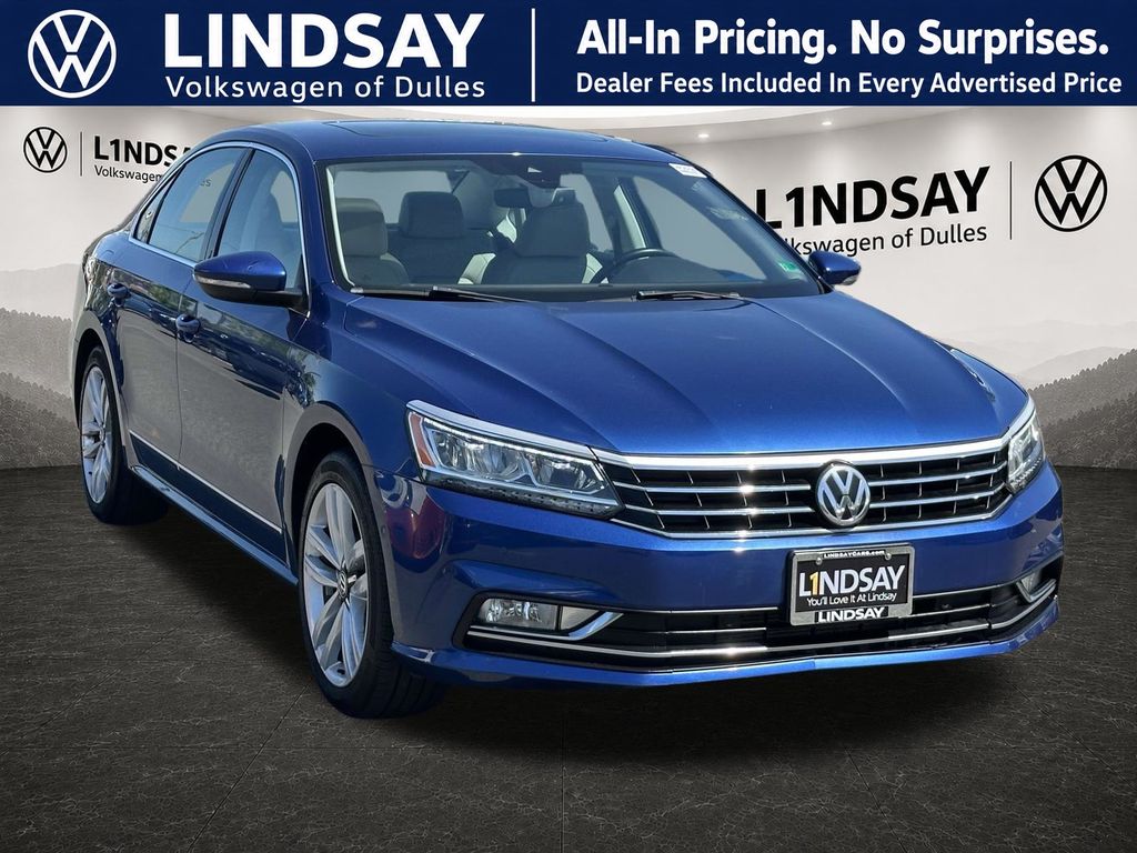 Reef Blue Metallic 2017 Volkswagen Passat Sedan Front-Wheel Drive 6-Speed Automatic
