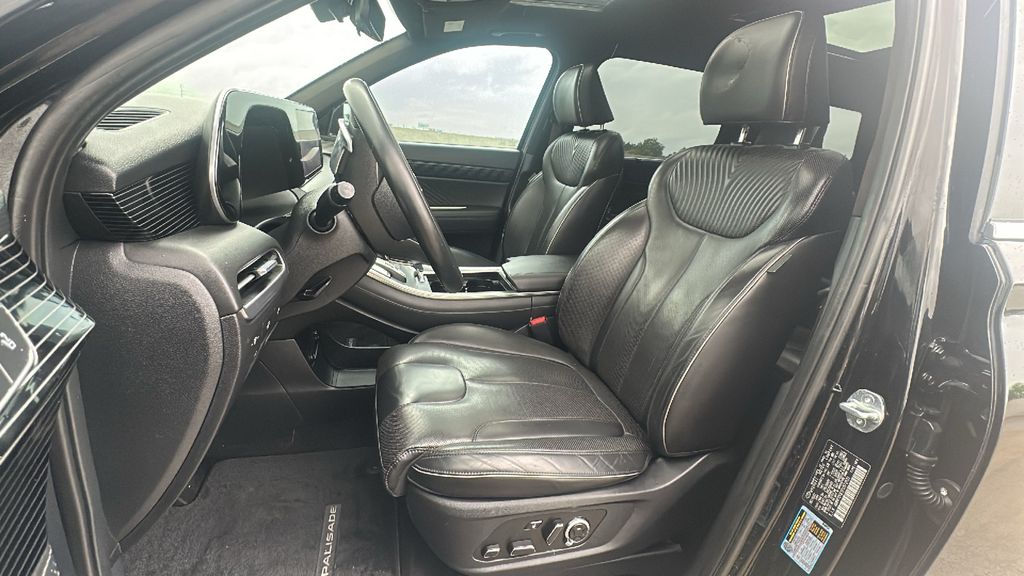 2023 Hyundai Palisade Calligraphy Black at Gullo Toyota