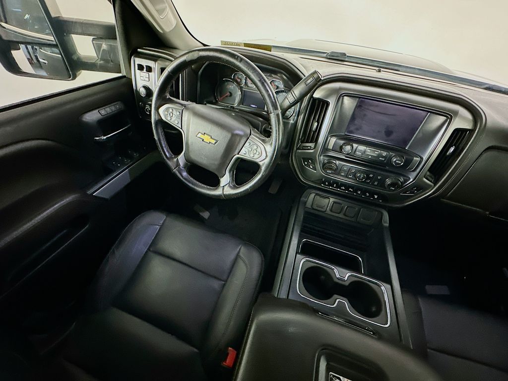 ChevroletSilverado 2500HD9
