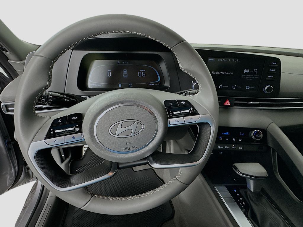 Thumbnail: 2025 Hyundai Elantra - 10