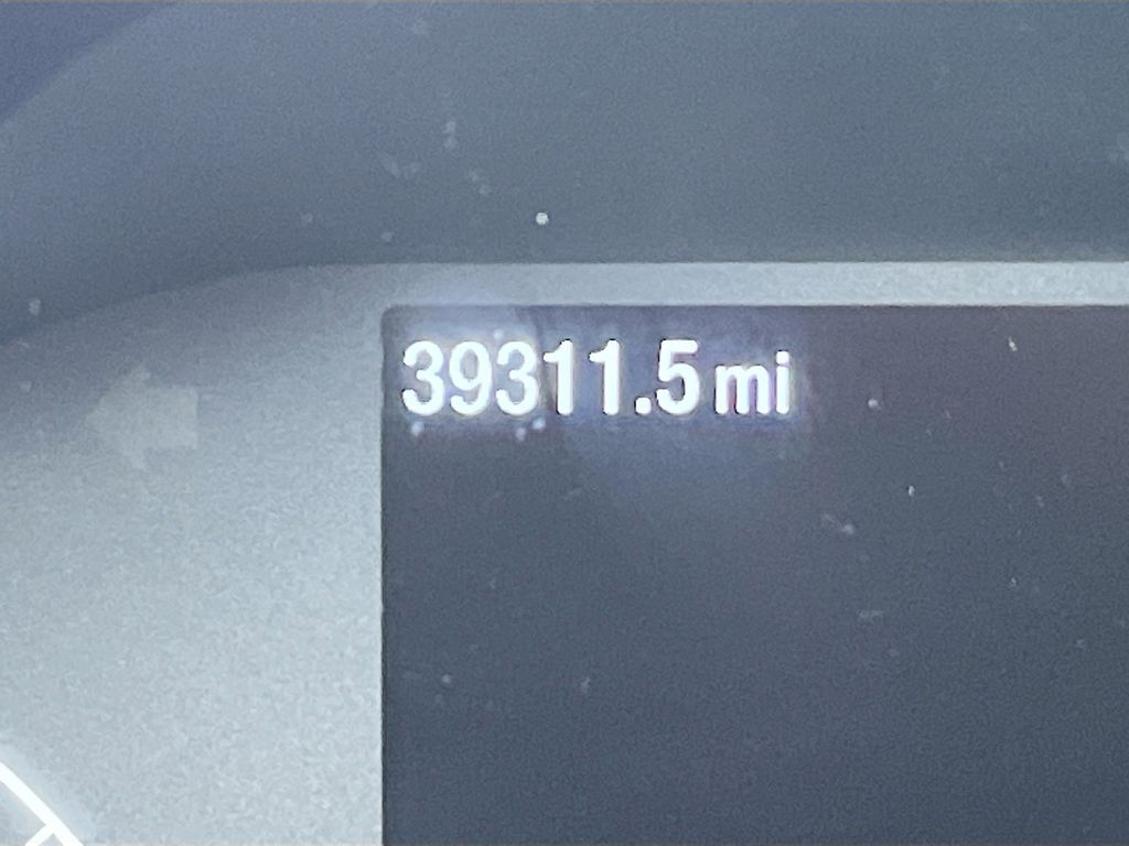 Used 2022 White Ford XL image 12