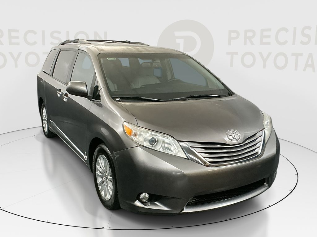 Predawn Gray Mica 2016 Toyota Sienna Minivan Front-Wheel Drive 6-Speed Automatic Overdrive