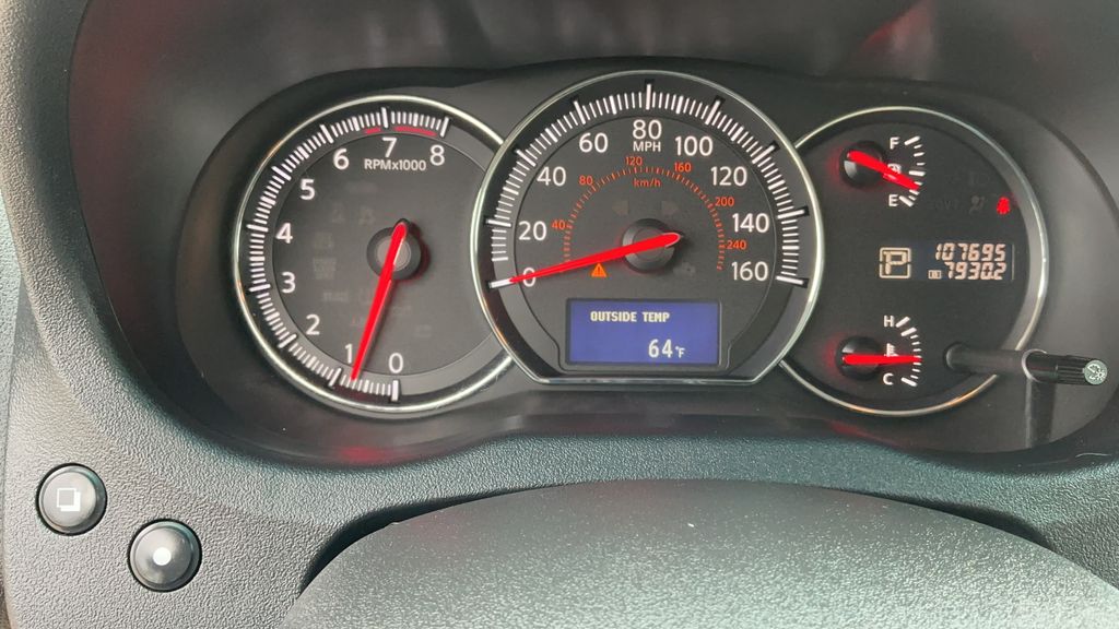 2013 Nissan Maxima 3.5 SV White at Ultimate Motorsports