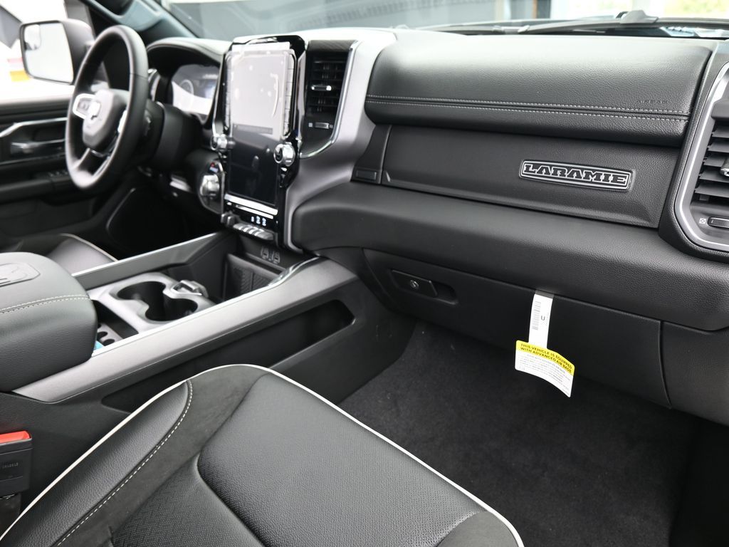 New 2026 Serrano Green Metallic Ram Laramie image 46