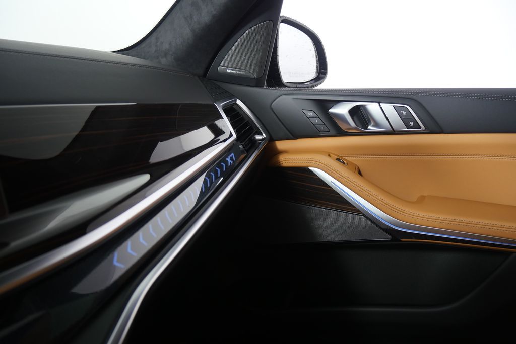 2026 BMW X7 xDrive40i 26