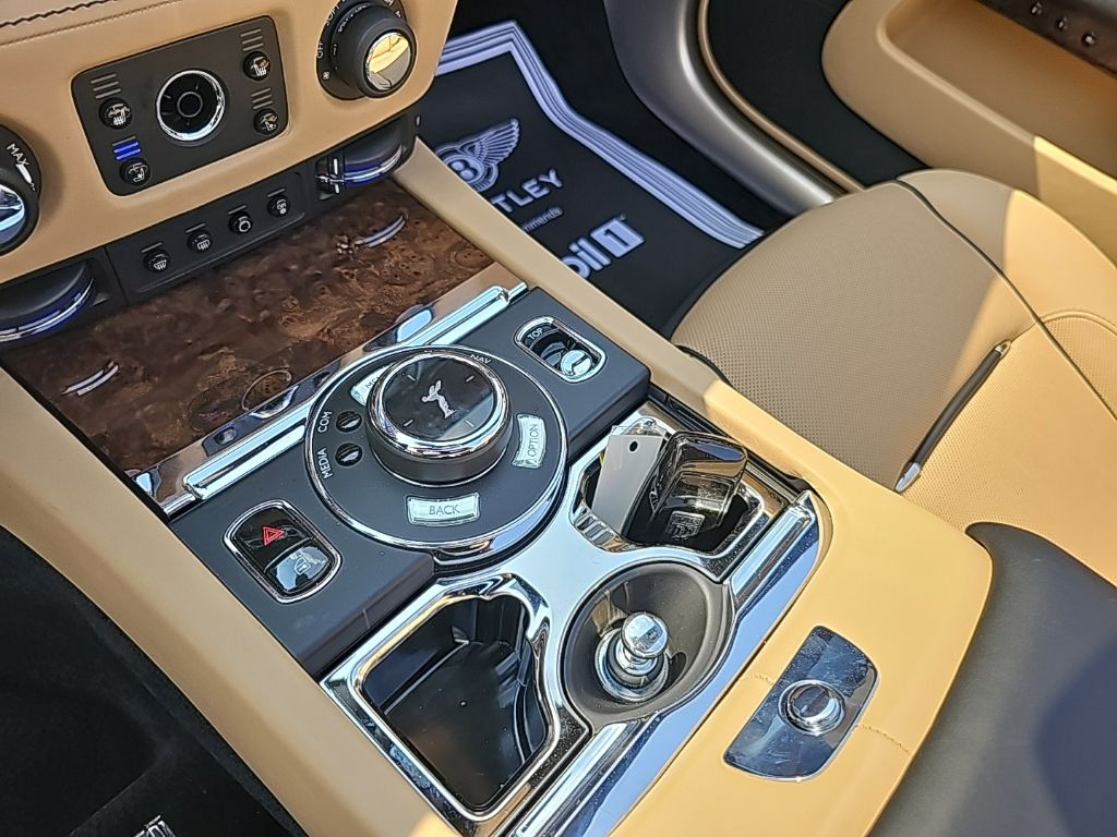 2019 Rolls-Royce Dawn Base 33