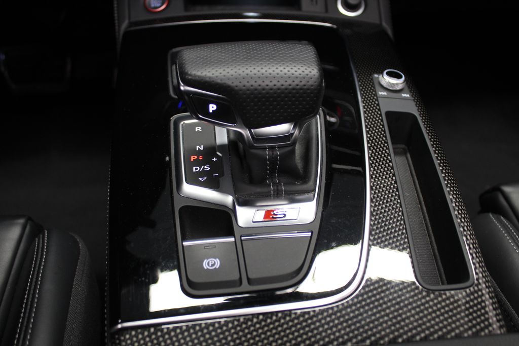 Thumbnail: 2023 Audi SQ5 - 15