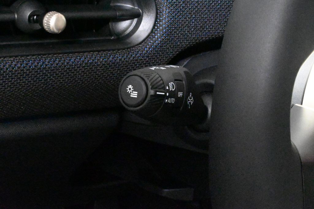 Thumbnail: 2025 MINI Cooper - 27