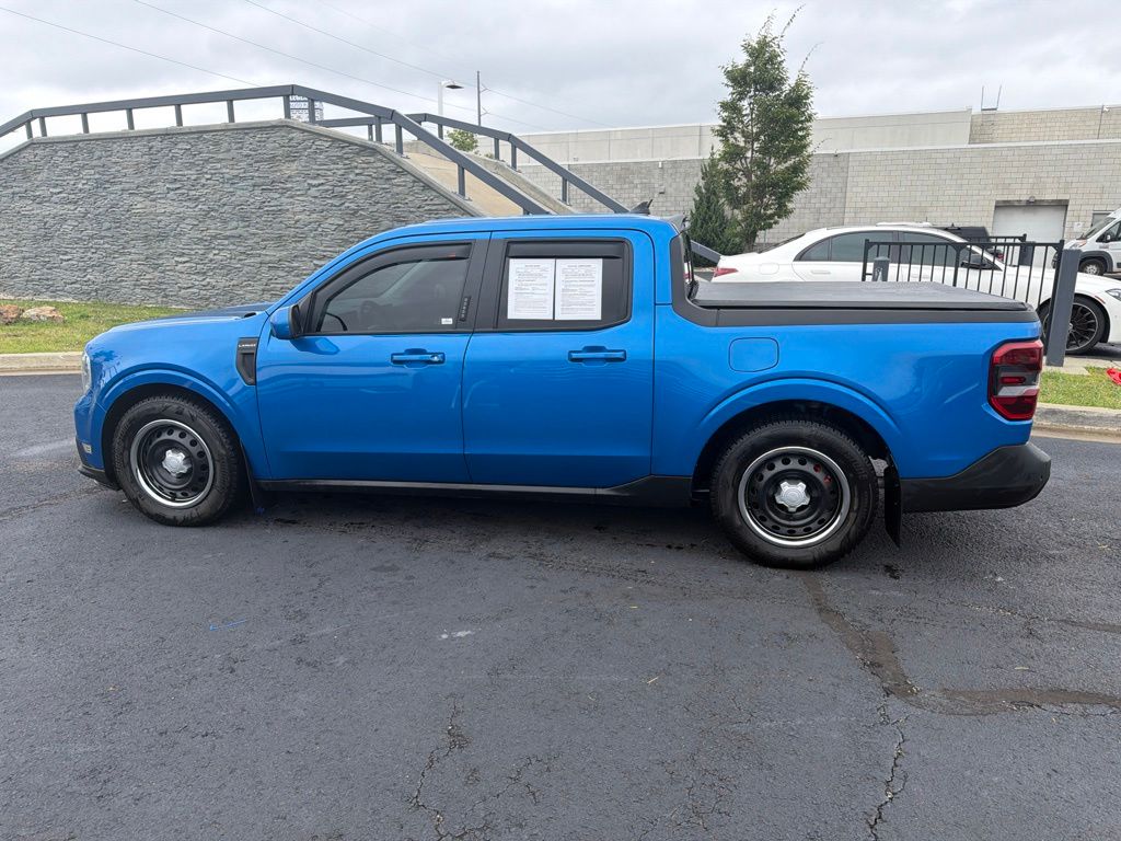 Used 2022 Blue Ford Lariat image 4