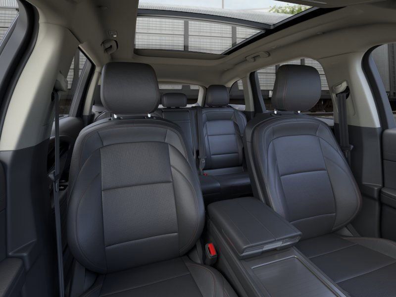 New 2026 Radiance Metallic Lincoln Premiere image 10