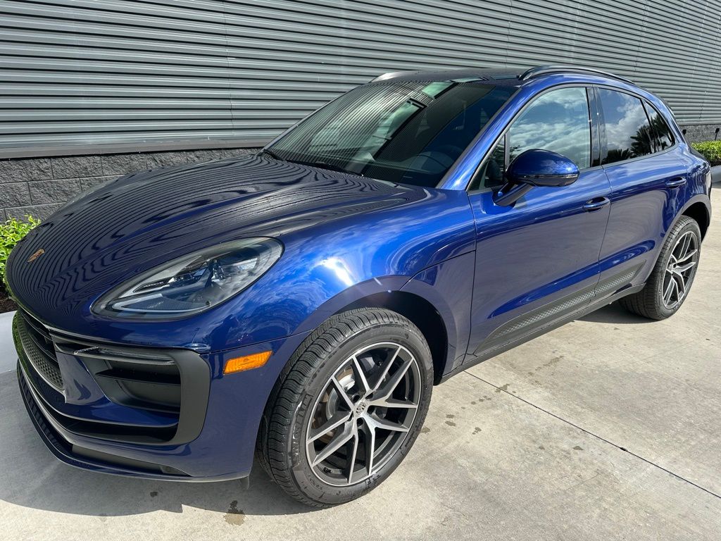 2025 Porsche Macan  6