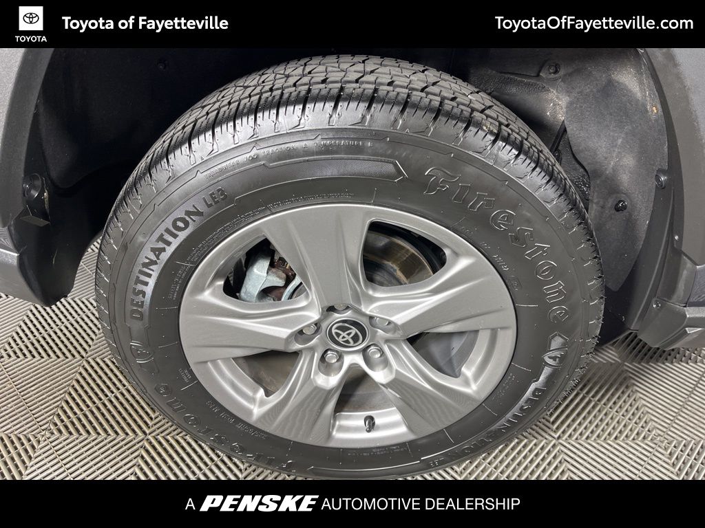 Thumbnail: 2024 Toyota RAV4 - 12