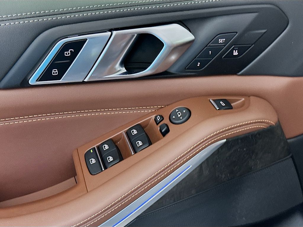 Thumbnail: 2024 BMW X5 - 18