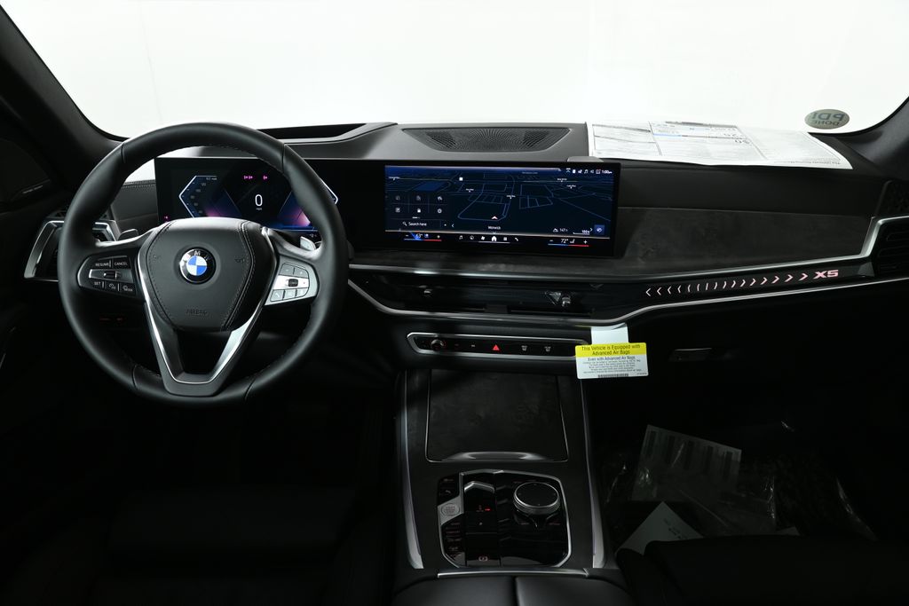 Thumbnail: 2026 BMW X5 - 17