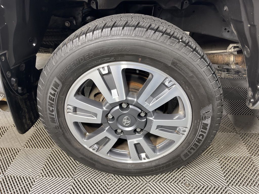 Thumbnail: 2019 Toyota Tundra - 13