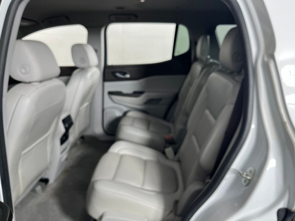 Thumbnail: 2017 GMC Acadia - 25