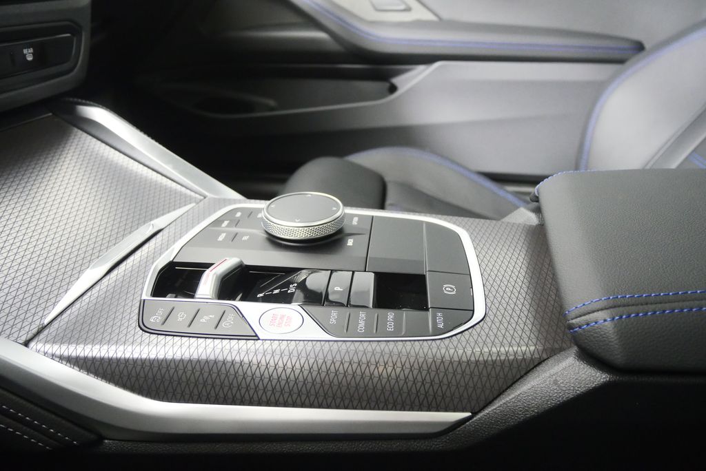 Thumbnail: 2026 BMW 4 Series - 27