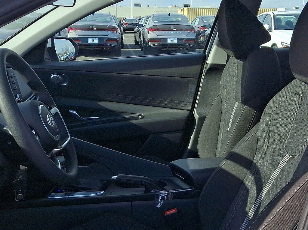 Thumbnail: 2025 Hyundai Elantra - 7
