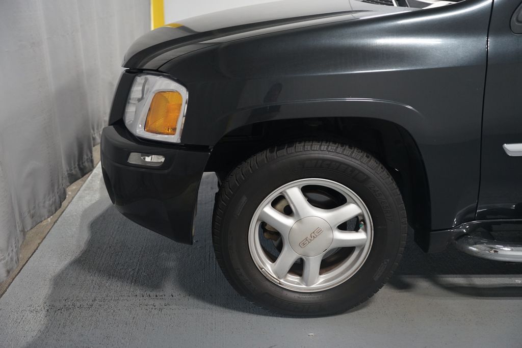 Thumbnail: 2008 GMC Envoy - 5
