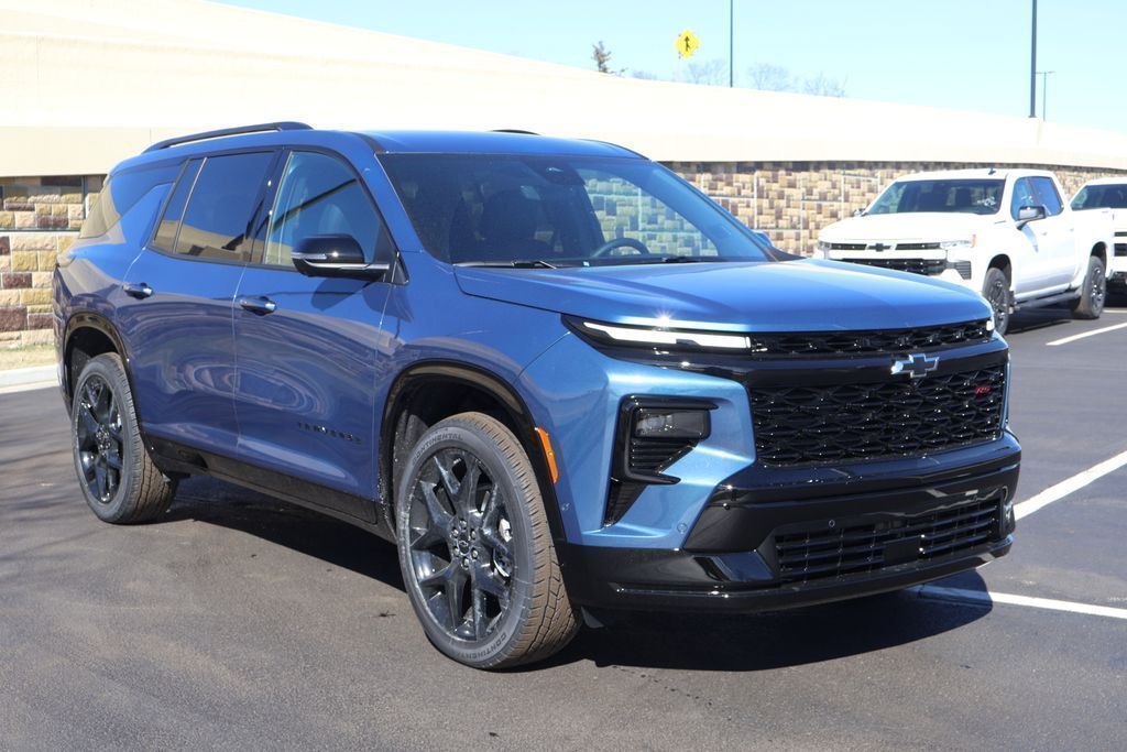 Thumbnail: 2026 Chevrolet Traverse - 10
