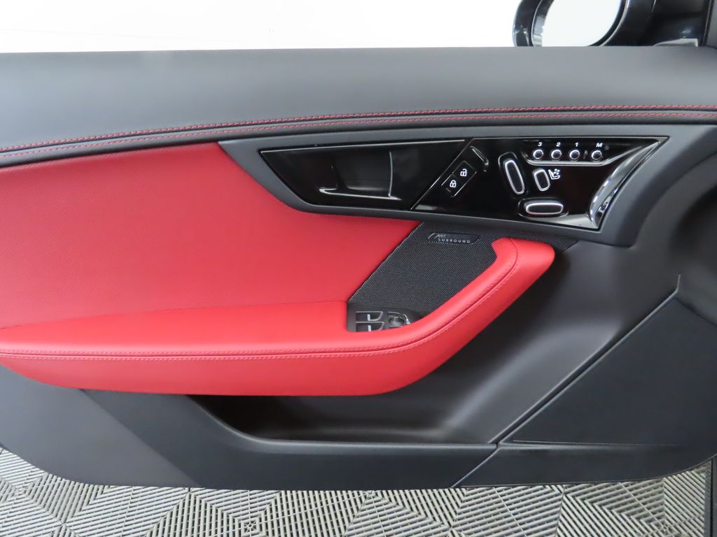 Thumbnail: 2022 Jaguar F-Type - 23