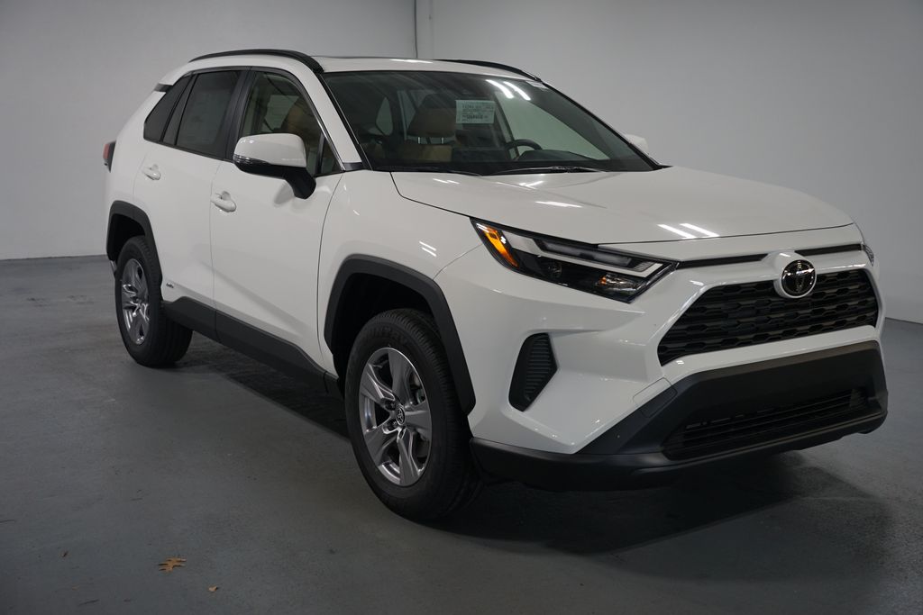 Thumbnail: 2025 Toyota RAV4 - 3