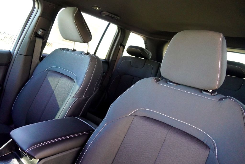 New Car 2025 Jeep Grand Cherokee  Laredo For Sale Under $35,000 In Taylor, Texas