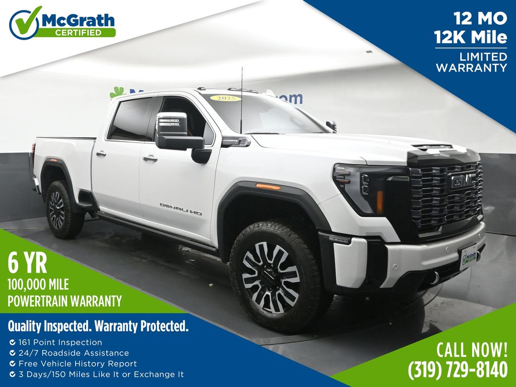 White Frost Tricoat 2025 GMC Sierra 3500HD Denali Ultimate Crew Cab 4WD Pickup Truck Four-Wheel Drive Automatic
