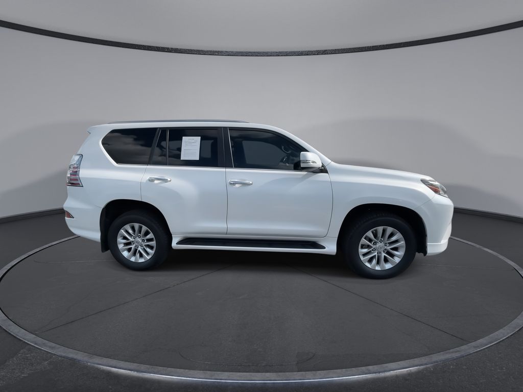 Thumbnail: 2022 Lexus GX - 2