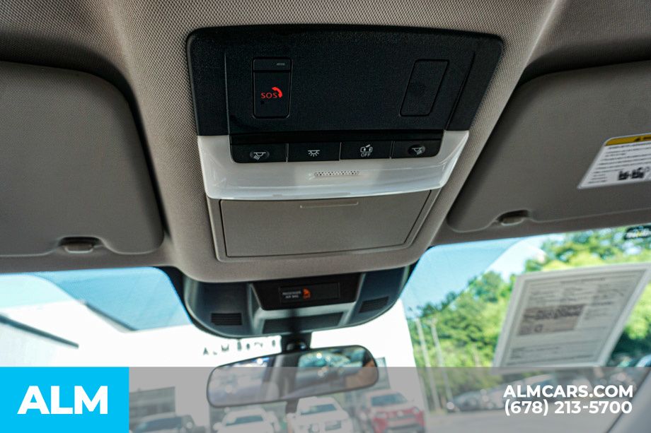 2025 Nissan Rogue SV - Photo 33