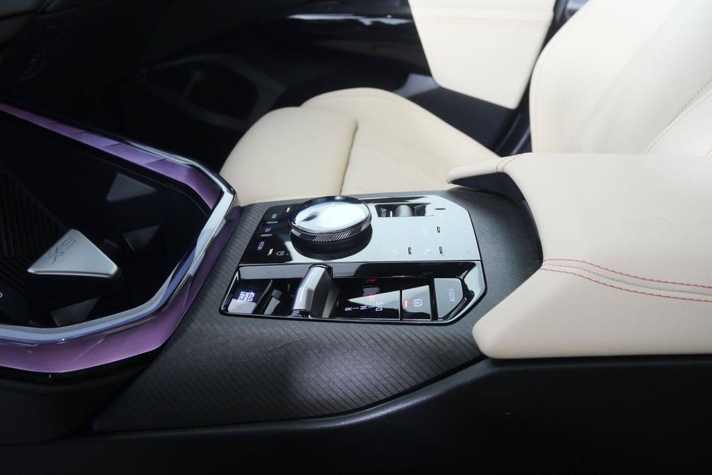 Thumbnail: 2026 BMW X3 - 23