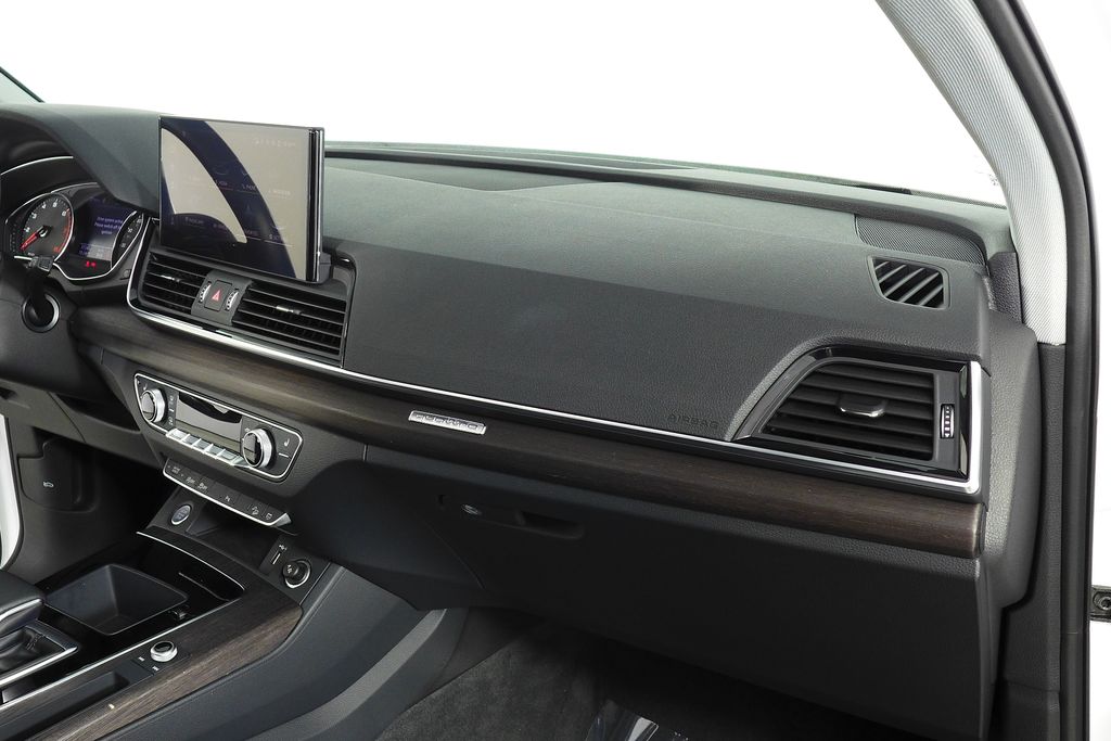 Thumbnail: 2023 Audi Q5 - 14