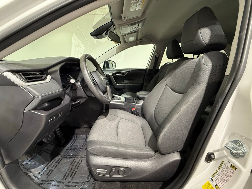 Thumbnail: 2024 Toyota RAV4 - 12