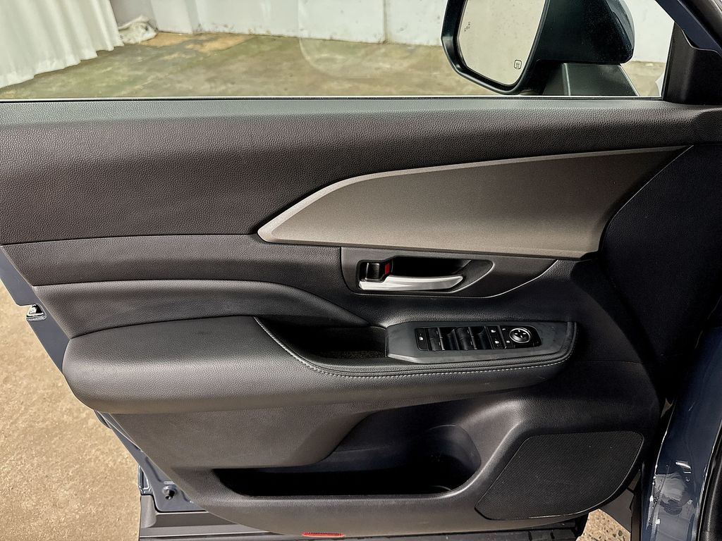 Used 2025 Toyota Grand Highlander SUV