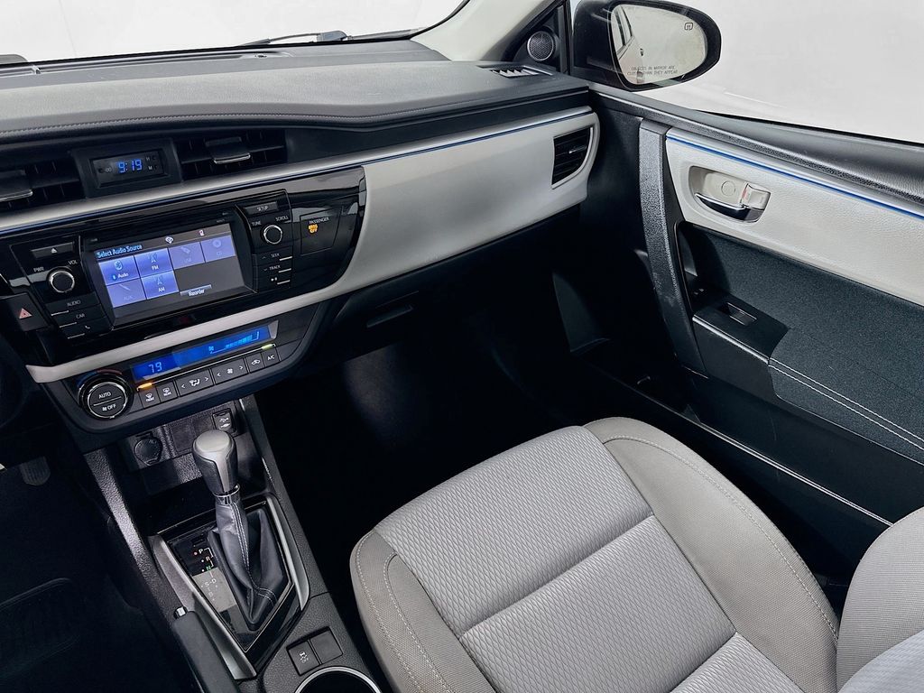 Thumbnail: 2016 Toyota Corolla - 22