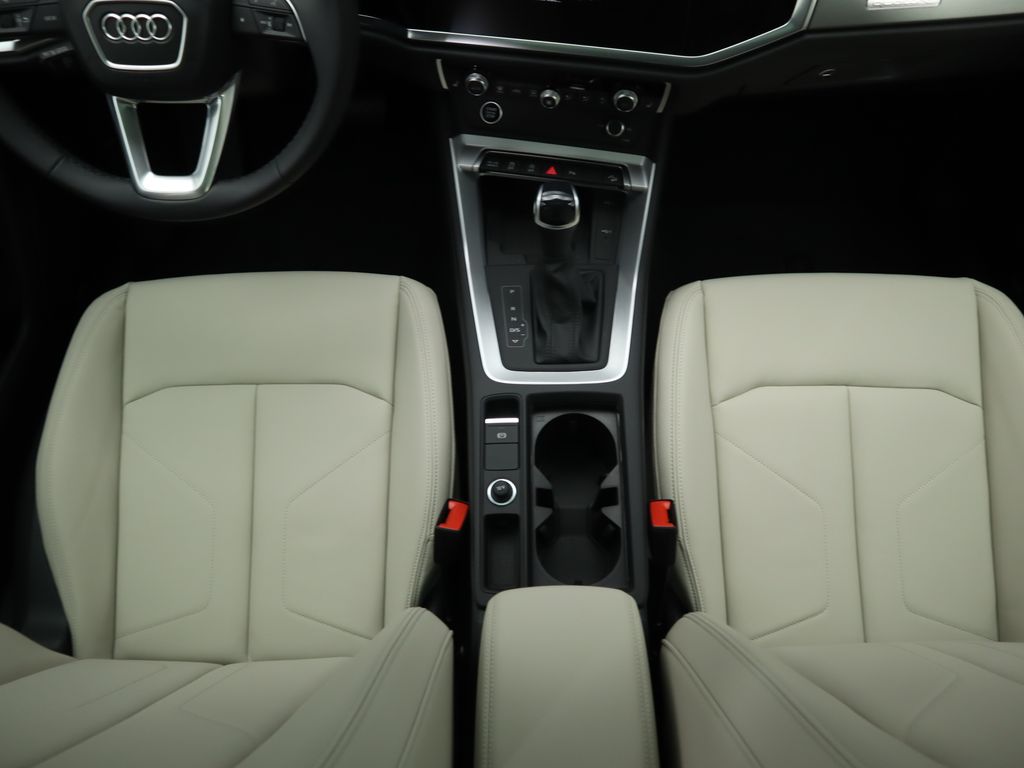 2025 Audi Q3  18