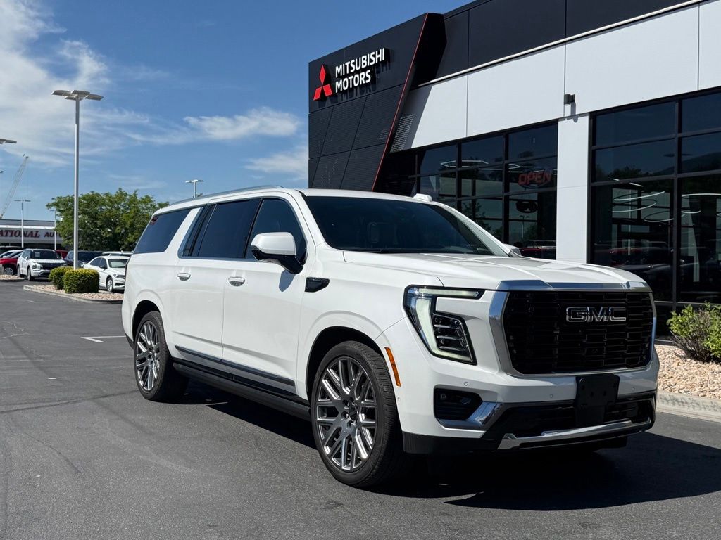 White Frost 2025 GMC Yukon XL SUV / Crossover Four-Wheel Drive Automatic