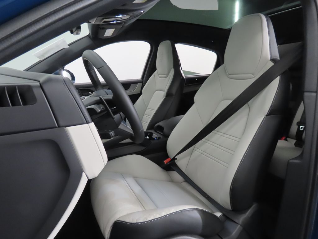 Thumbnail: 2026 Porsche  - 5