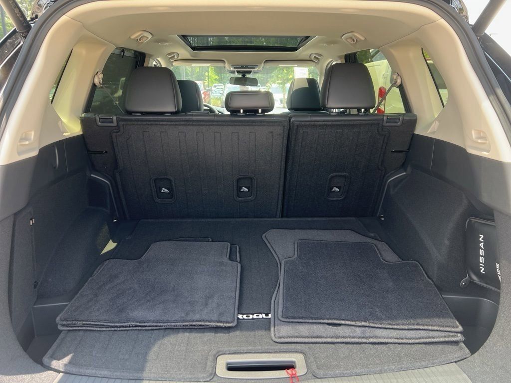 2025 Super Black Nissan Rogue SV FWD SUV