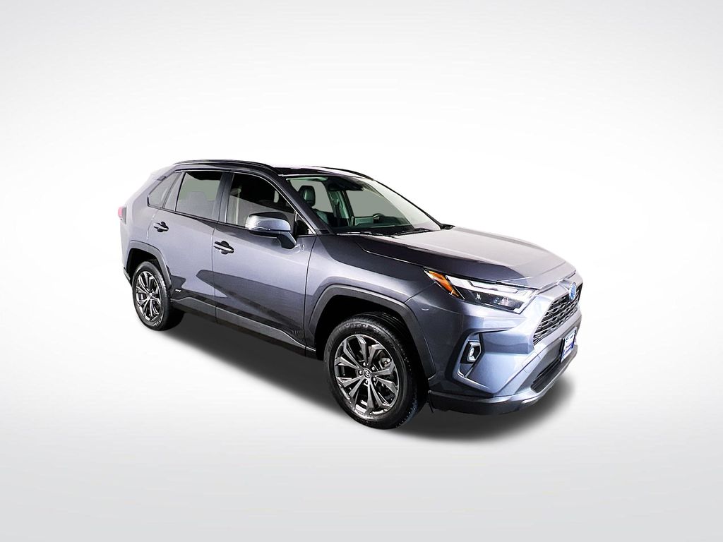 Used 2023 Toyota RAV4 XLE Premium with VIN JTMB6RFV3PJ033996 for sale in Gladstone, OR