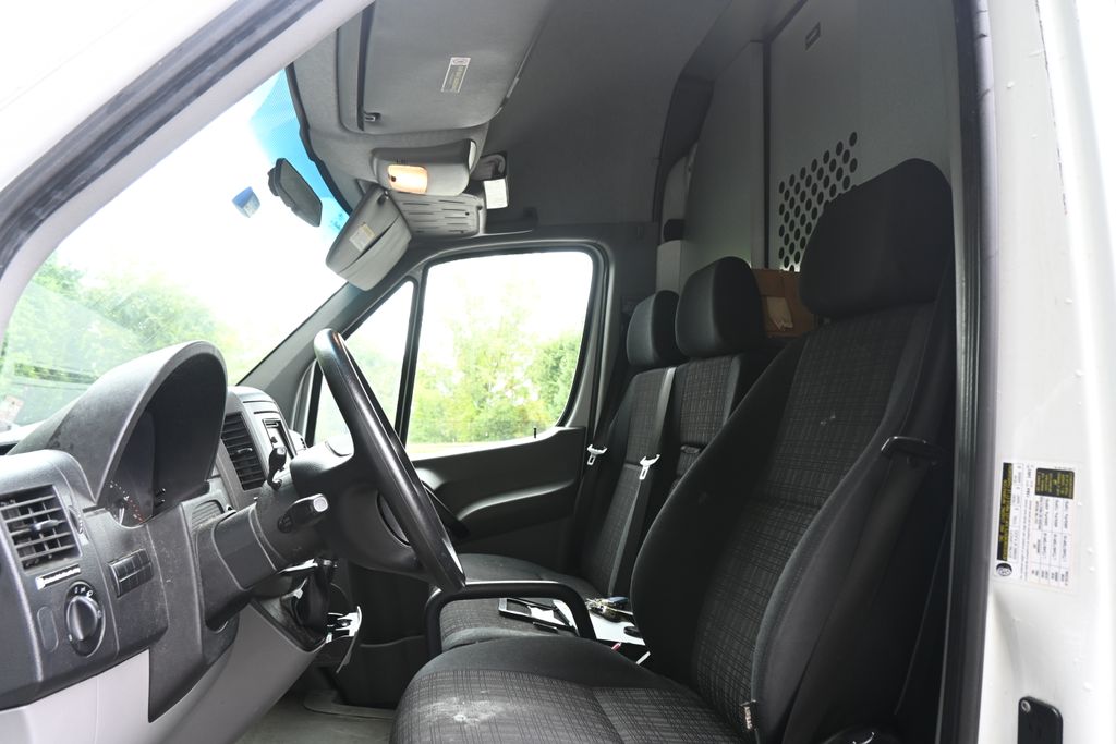 Thumbnail: 2016 Mercedes-Benz Sprinter - 5