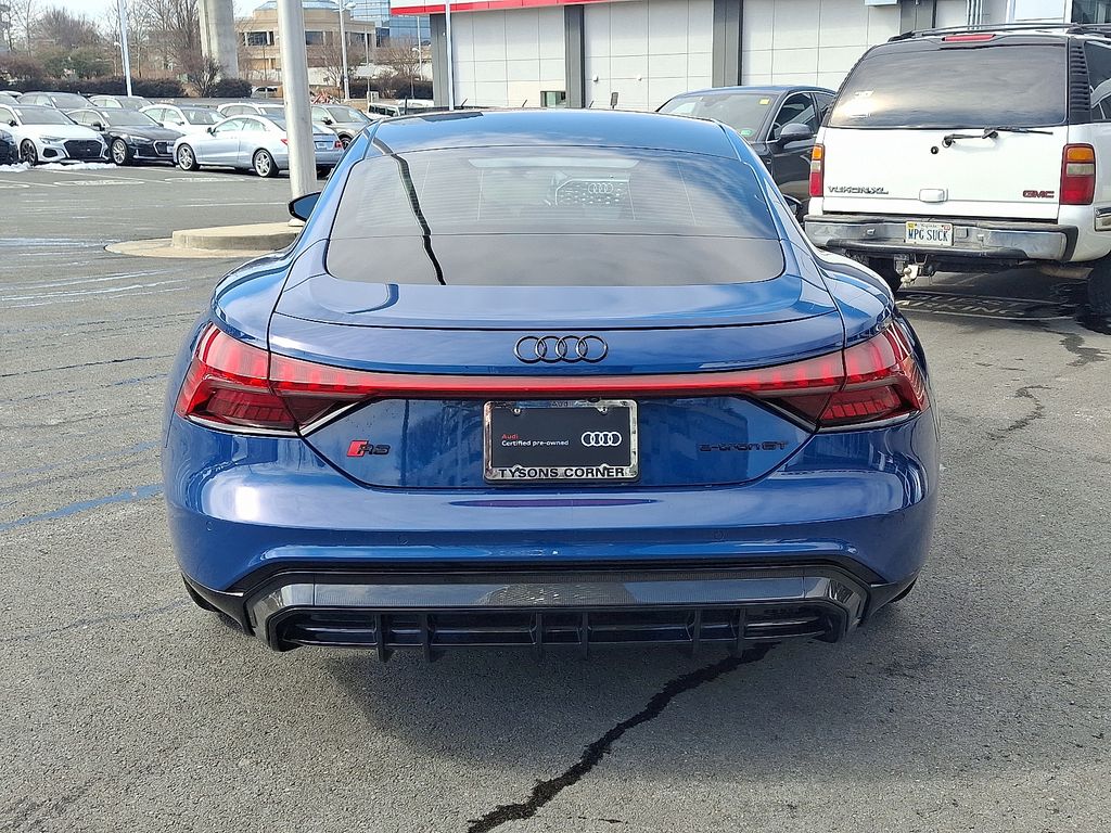 Thumbnail: 2022 Audi RS e-tron GT - 5