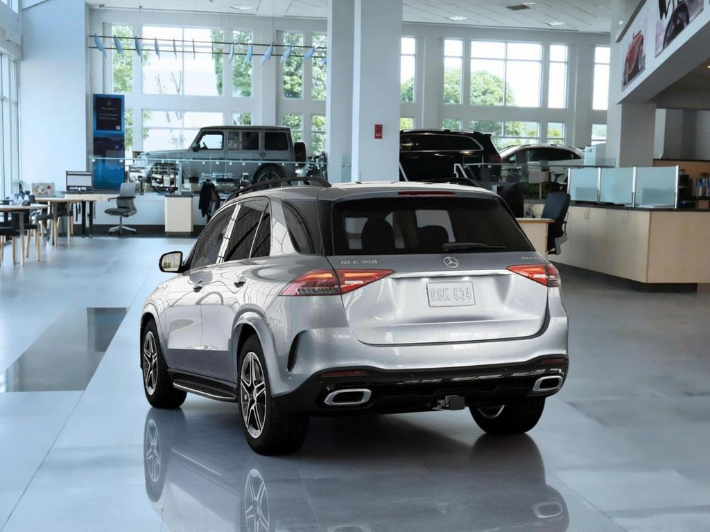 Thumbnail: 2026 Mercedes-Benz GLE - 26