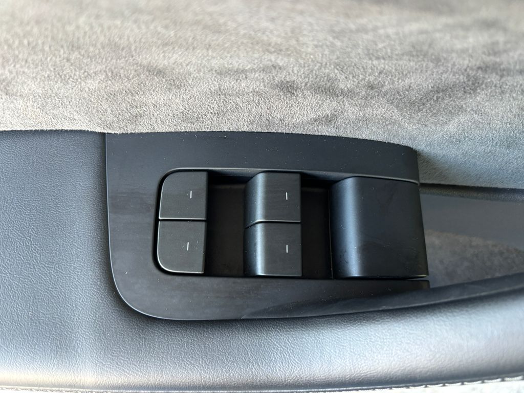 Thumbnail: 2024 Tesla Model Y - 21